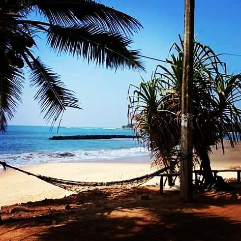 Chandi Gaya Beach Guesthouse Тангалла Экстерьер фото